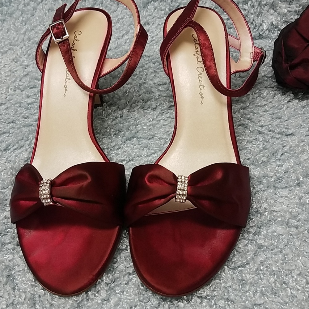 heels & clutch - Picture 2 of 8